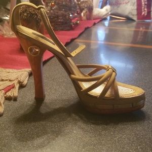 Louis Vuitton strap pump sandle Sz 40